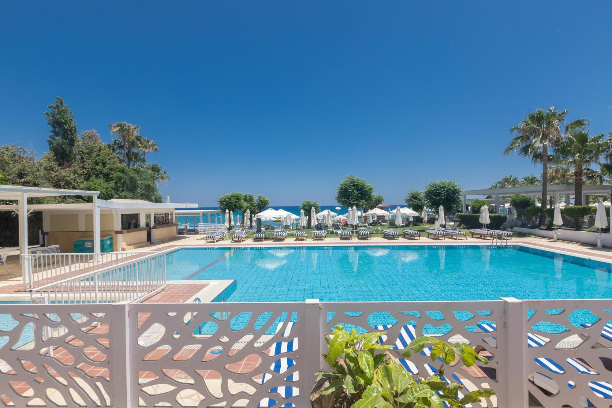 Iliada Beach Hotel Protaras Exterior foto